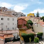 Sitio Dos Cavaleiros Daily Serviced * Lisboa