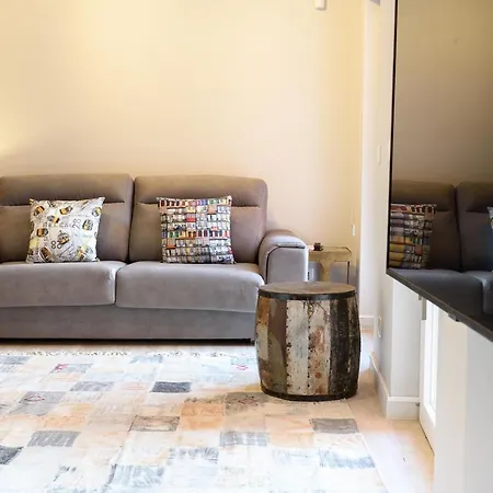 Sitio Dos Cavaleiros Daily Serviced Daire Lisboa