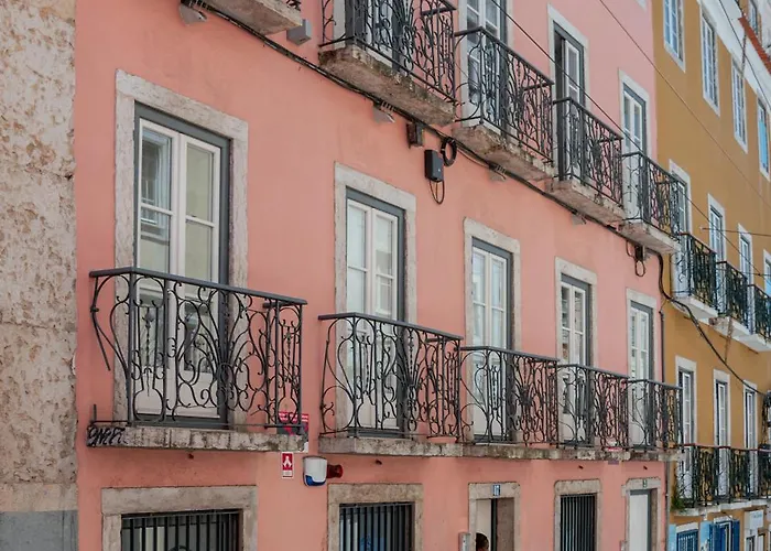 Sitio Dos Cavaleiros Daily Serviced Lisboa